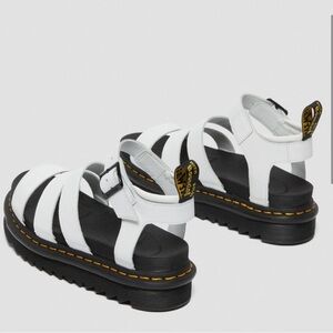 Dr Martens Sandal
